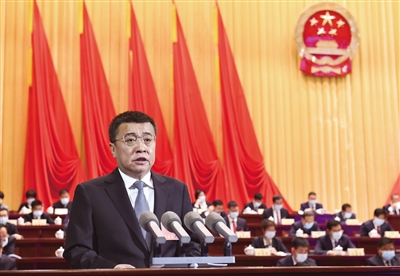 張強作政府工作報告。李冬賓攝